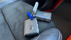 Volvo Xc40 2.0 T4 R DESIGN Pro 5dr AWD Geartronic Petrol Estate